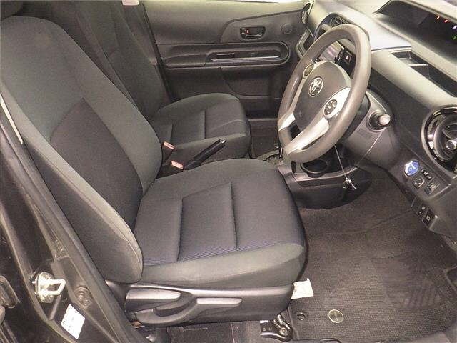 Toyota AQUA 2016 7593536-5