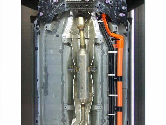 Toyota AQUA 2025 7593540-10