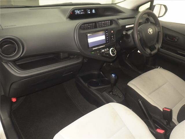 Toyota AQUA 2021 7593546-4
