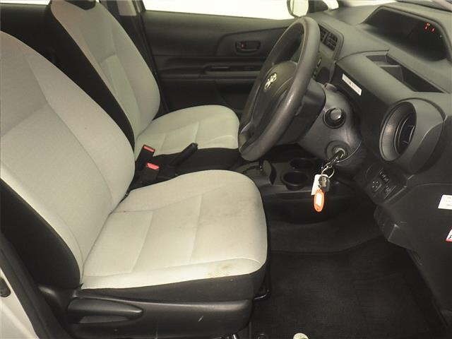 Toyota AQUA 2021 7593546-5