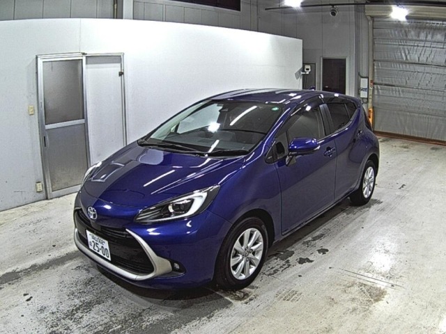 Toyota AQUA 2021 7593578-4