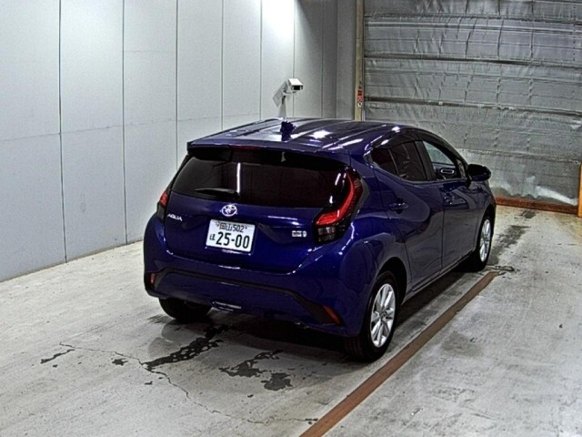 Toyota AQUA 2021 7593578-5