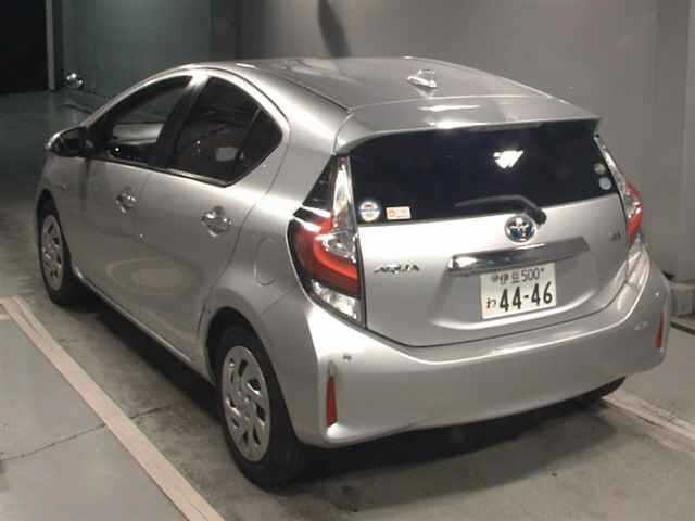 Toyota AQUA 2019 7593618-1