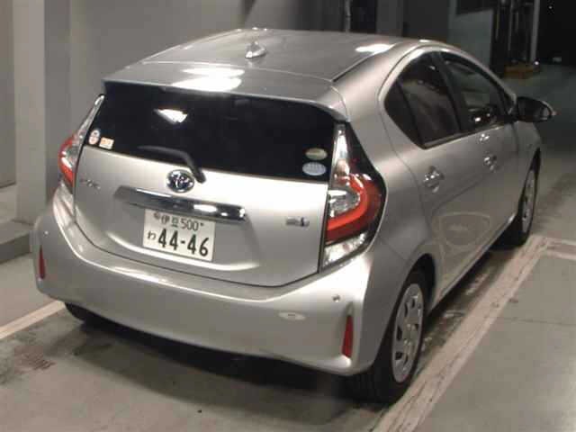 Toyota AQUA 2019 7593618-5
