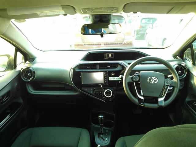 Toyota AQUA 2019 7593618-8