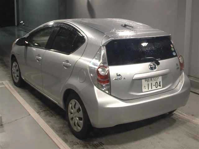 Toyota AQUA 2012 7593625-1