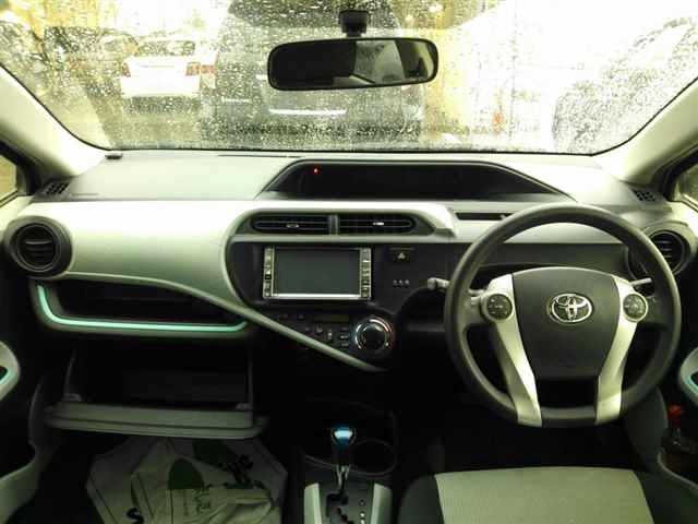 Toyota AQUA 2012 7593625-8