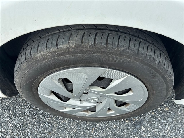 Toyota AQUA 2021 7593684-7