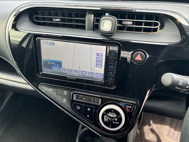 Toyota AQUA 2021 7593691-4