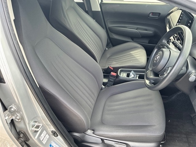 Toyota AQUA 2022 7593692-5
