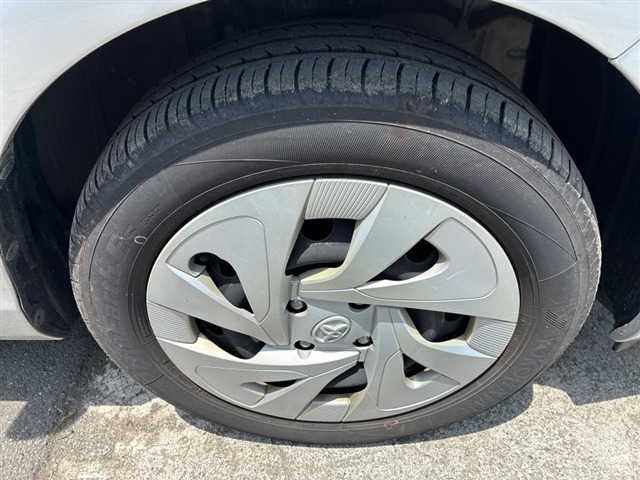 Toyota AQUA 2021 7593720-7