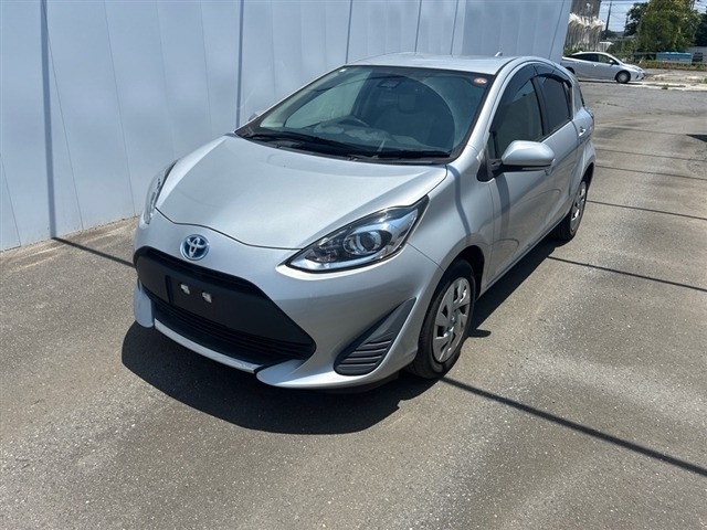 Toyota AQUA 2021 7593720-9