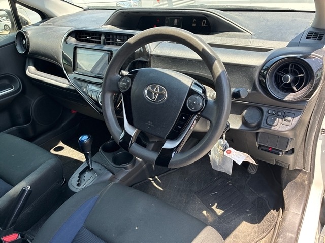Toyota AQUA 2021 7593721-3