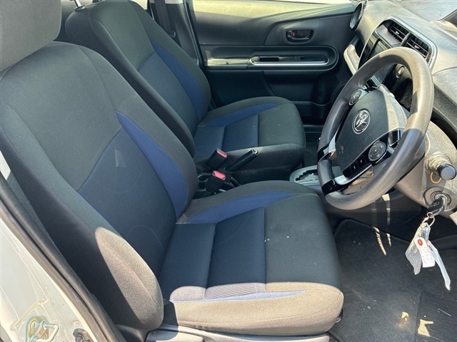 Toyota AQUA 2021 7593721-5