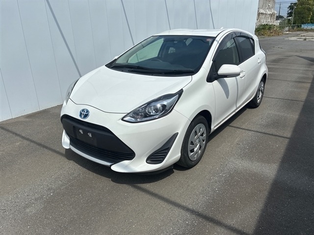 Toyota AQUA 2021 7593721-9