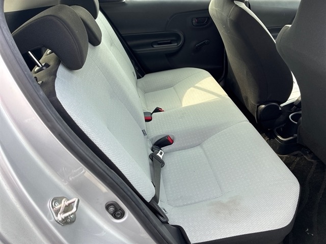 Toyota AQUA 2021 7593722-6