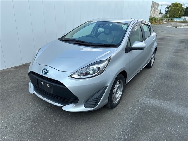 Toyota AQUA 2021 7593722-9