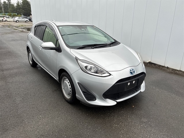 Toyota AQUA 2021 7593723-0
