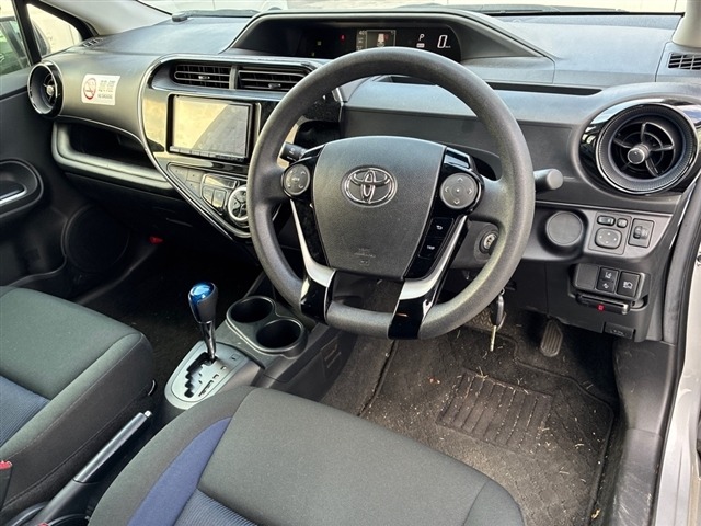 Toyota AQUA 2021 7593723-3