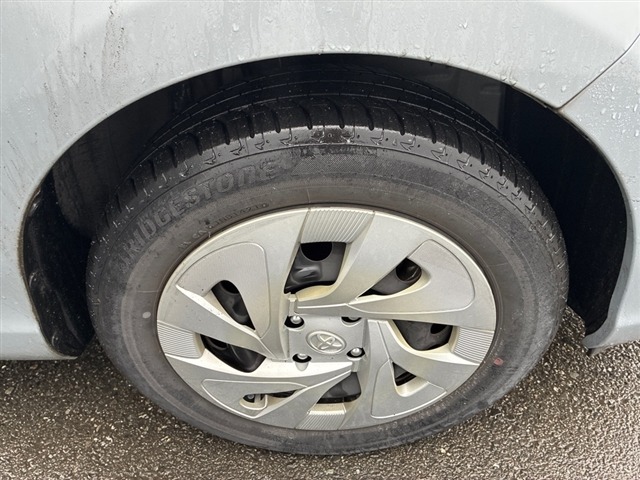 Toyota AQUA 2021 7593730-7