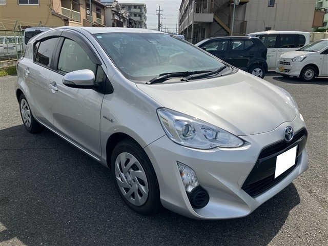 Toyota AQUA 2017 7593732-0