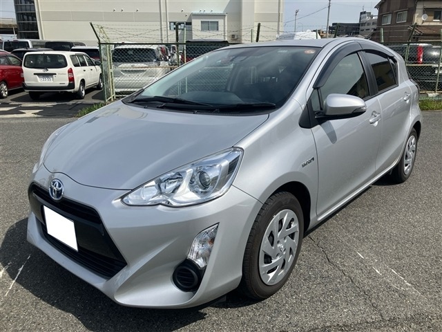 Toyota AQUA 2017 7593732-10