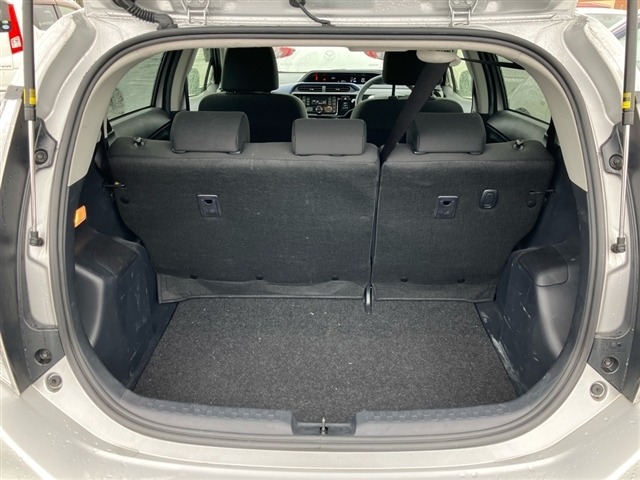 Toyota AQUA 2017 7593732-8