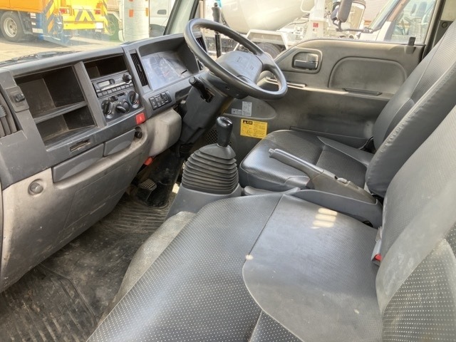 Nissan ATLAS 2012 7580774-5