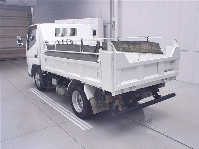 Mitsubishi CANTER 2015 7570875-1