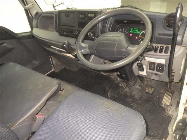 Mitsubishi CANTER 2015 7570875-3