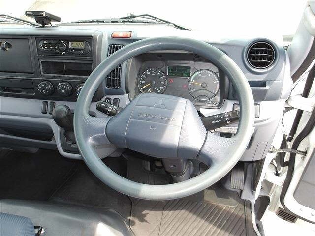 Mitsubishi CANTER 2015 7570927-6