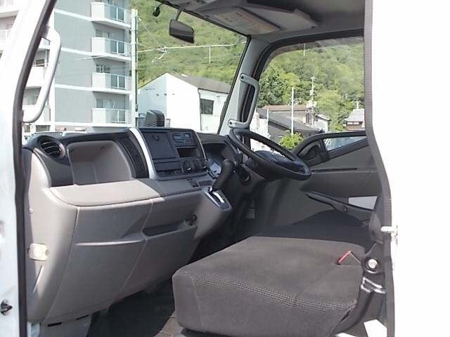 Mitsubishi CANTER 2019 7570940-4