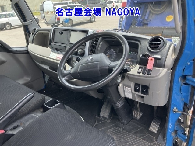 Mitsubishi CANTER 2016 7571054-4
