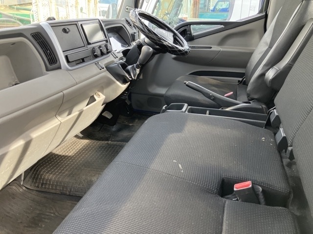 Mitsubishi CANTER 2017 7571078-5