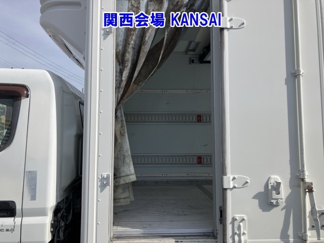 Mitsubishi CANTER 2016 7571104-19