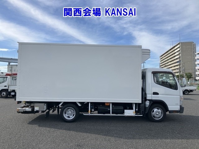 Mitsubishi CANTER 2016 7571104-24