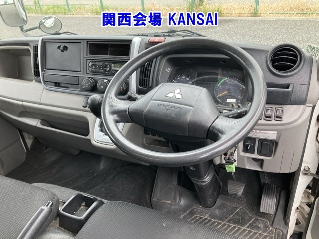 Mitsubishi CANTER 2017 7571105-4