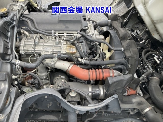Mitsubishi CANTER 2017 7571105-8