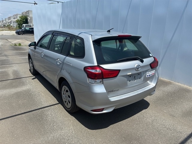 Toyota COROLLA FIELDER 2019 7594721-1