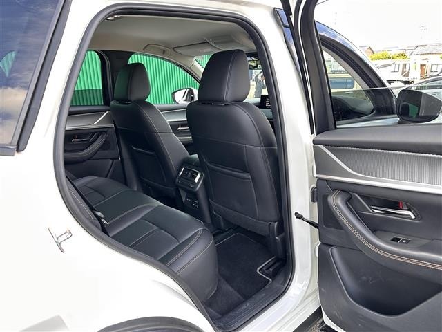 Mazda CX-60 2023 7576099-11