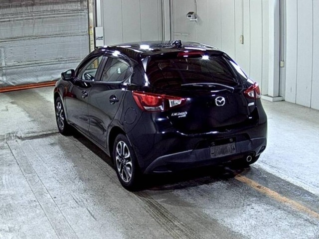 Mazda DEMIO 2016 7593880-1