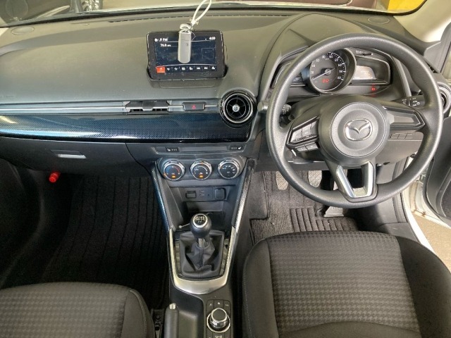 Mazda DEMIO 2017 7593900-3
