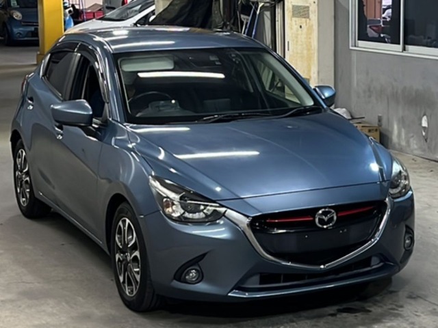 Mazda DEMIO 2015 7593901-4
