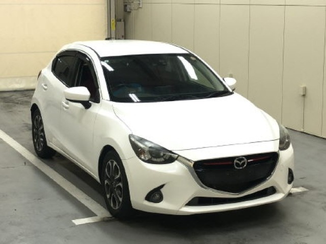 Mazda DEMIO 2015 7594348-0