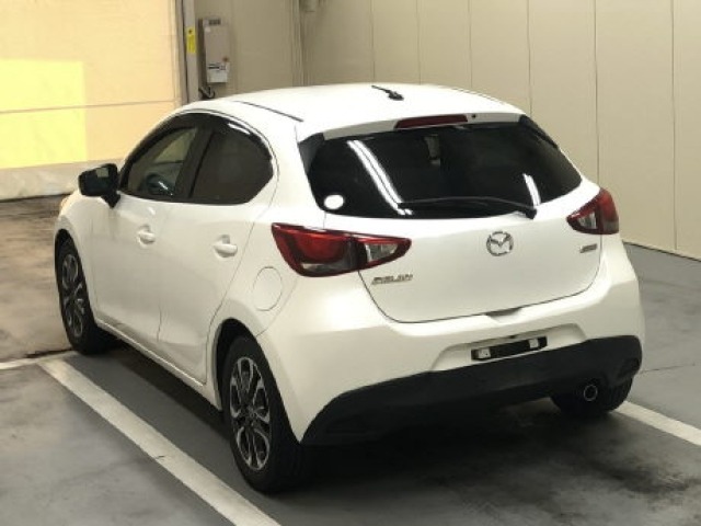 Mazda DEMIO 2015 7594348-1