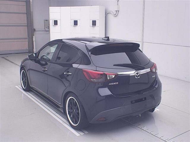 Mazda DEMIO 2015 7594352-1