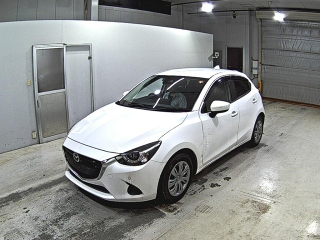 Mazda DEMIO 2018 7594360-4