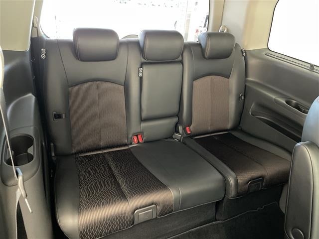Nissan ELGRAND 2017 7594495-12