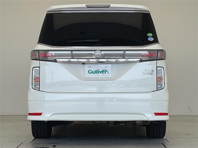 Nissan ELGRAND 2017 7594495-13