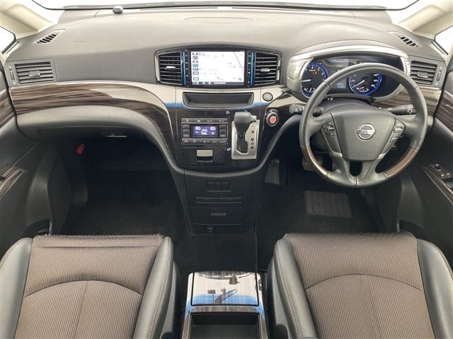 Nissan ELGRAND 2017 7594495-15